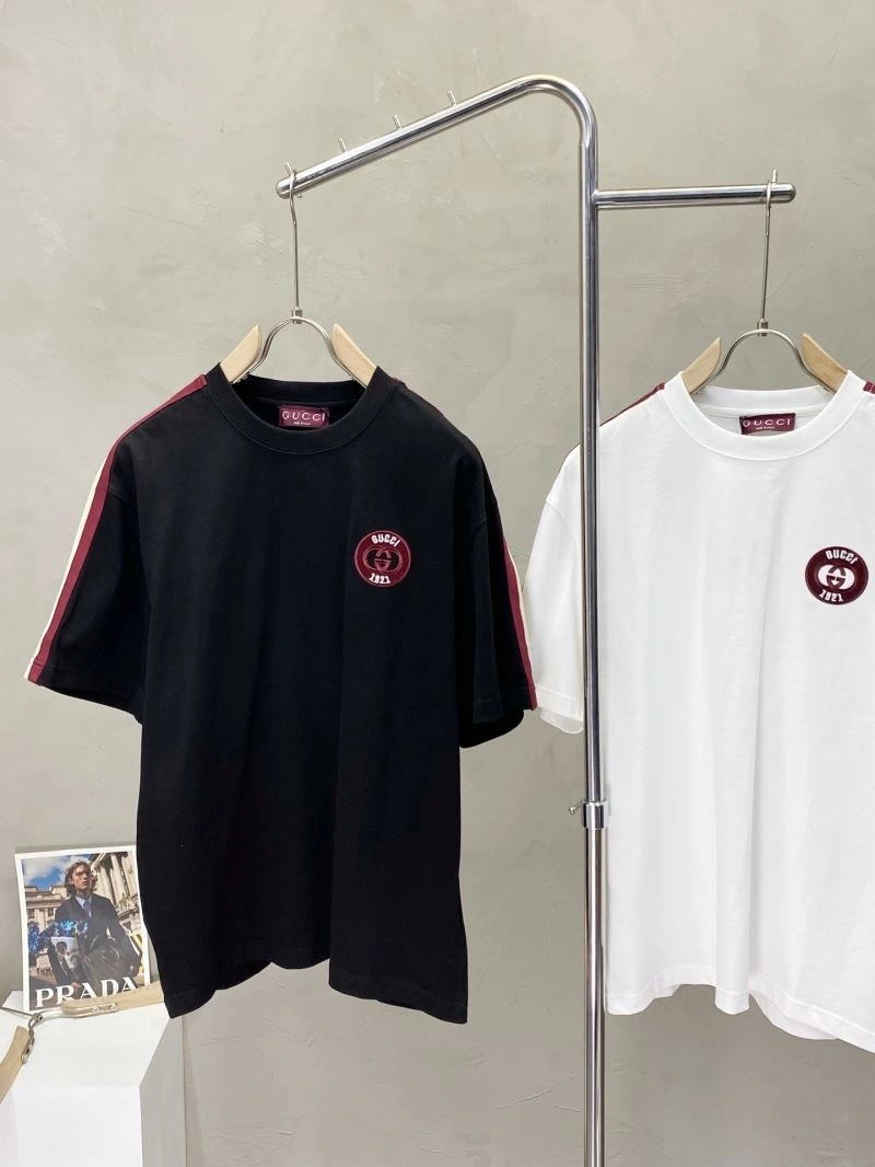 Gucci T-Shirts Practical 126877