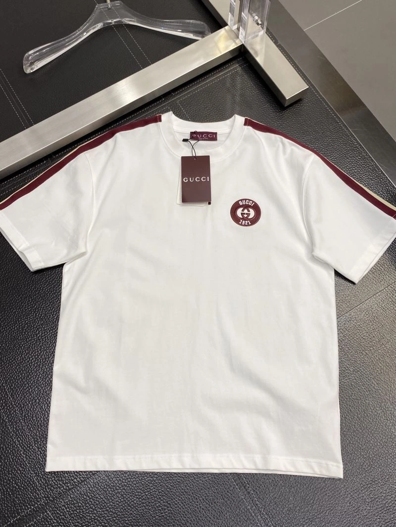 Gucci T-Shirts Practical 126877