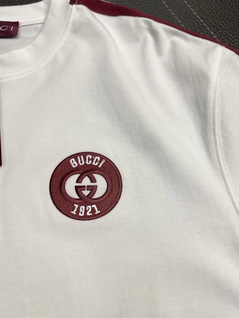 Gucci T-Shirts Practical 126877