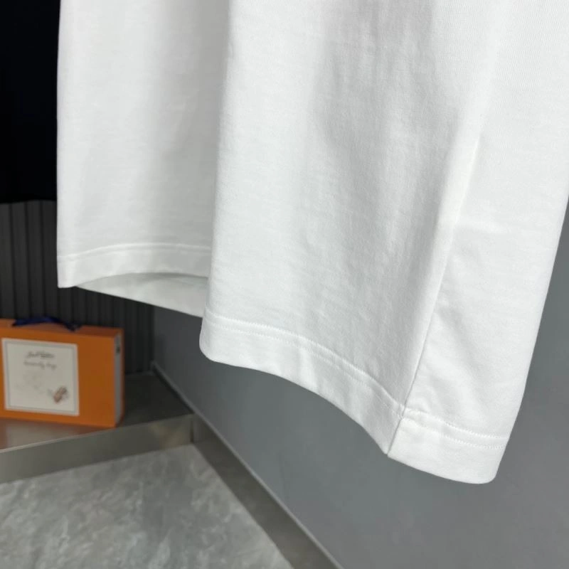 Compact Gucci T-Shirts 126704