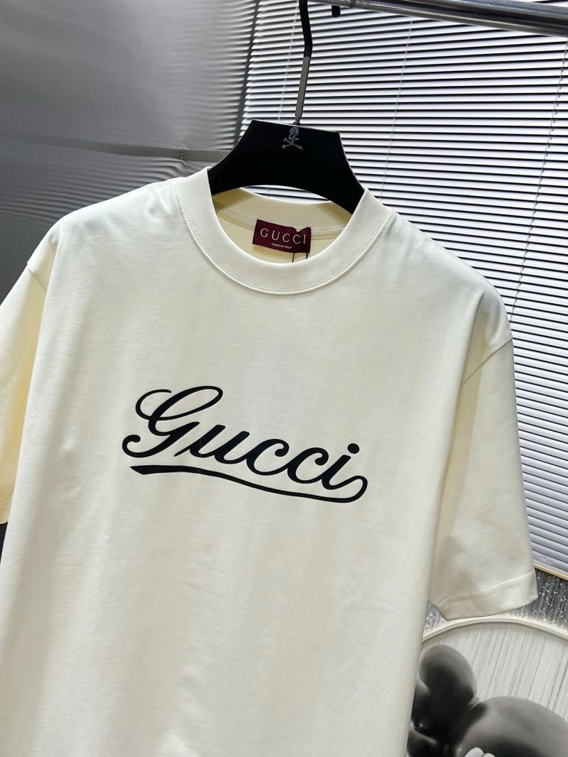 Gucci T-Shirts UrbanChic 126719