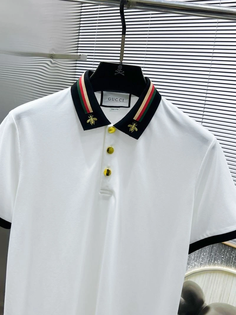 Versatile Gucci T-Shirts 126706