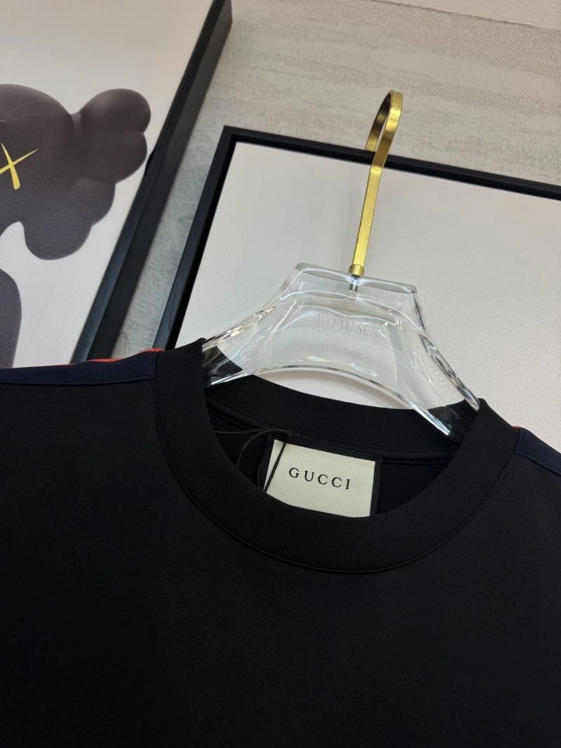 Gucci T-Shirts Modern 126725