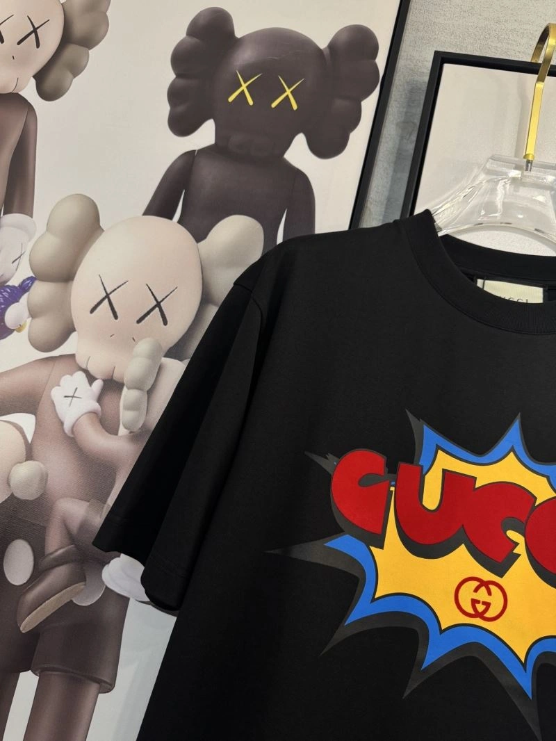 Versatile Gucci T-Shirts 126700