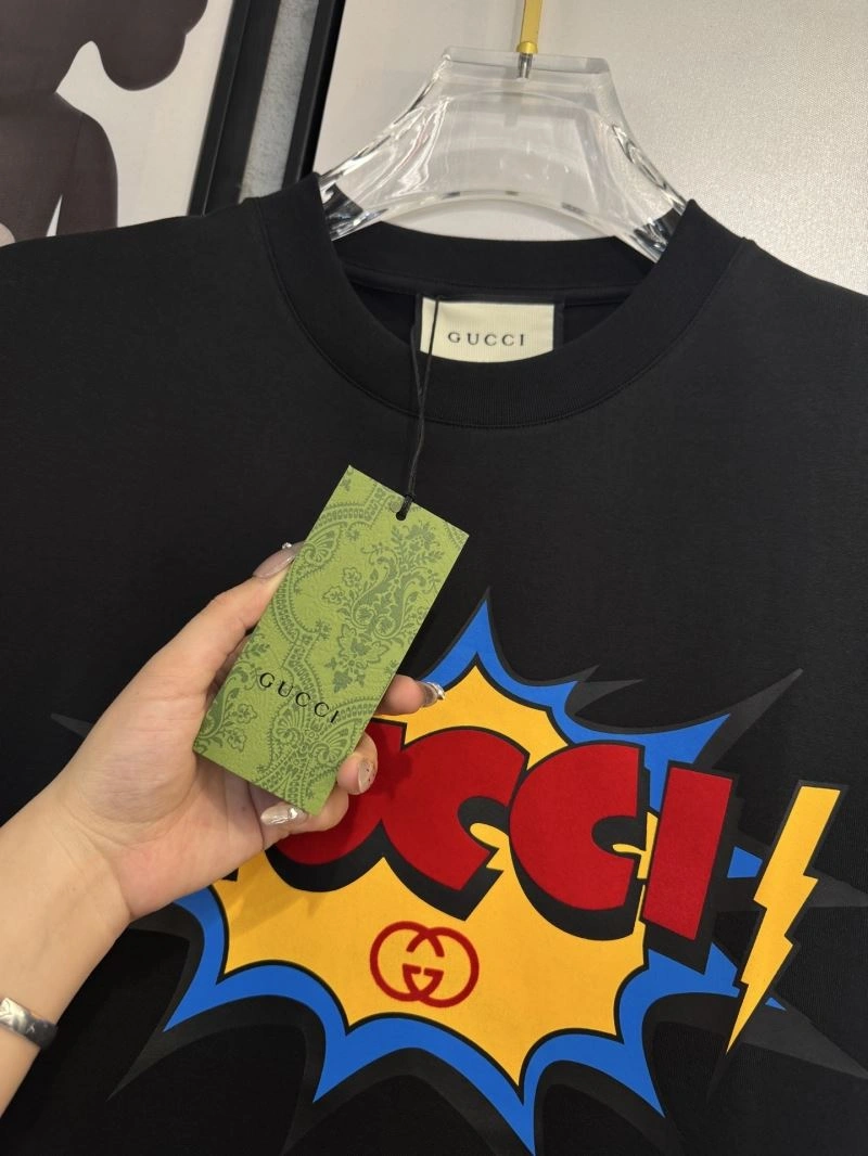 Versatile Gucci T-Shirts 126700