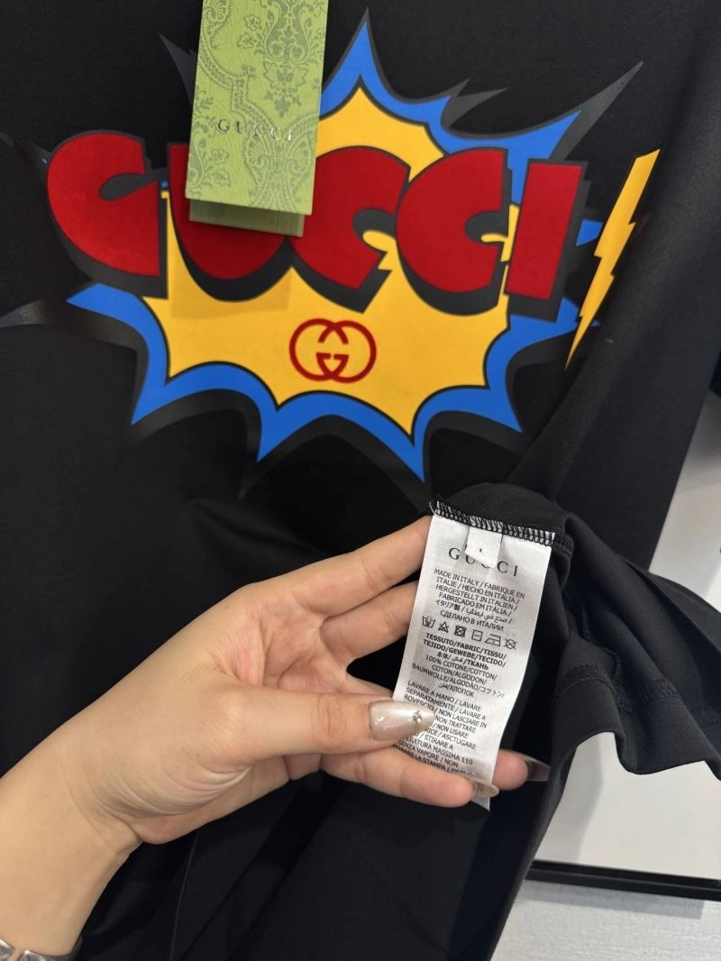 Versatile Gucci T-Shirts 126700
