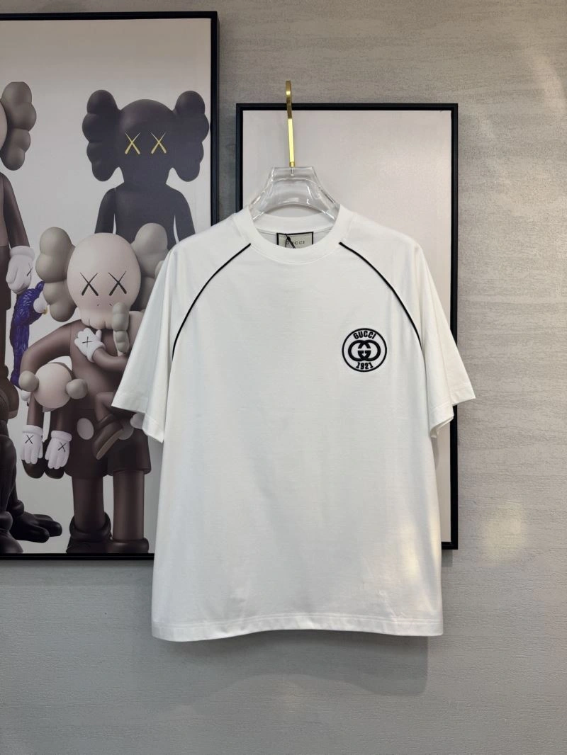 WaterResistant Gucci T-Shirts 126678