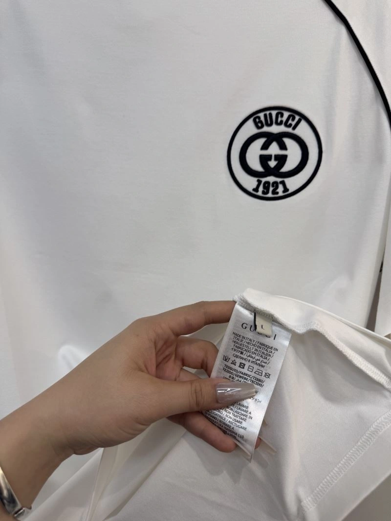 WaterResistant Gucci T-Shirts 126678