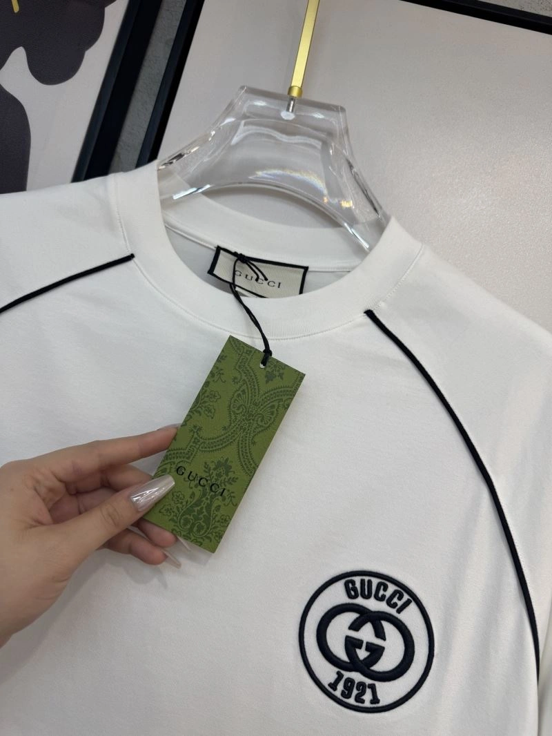 WaterResistant Gucci T-Shirts 126678