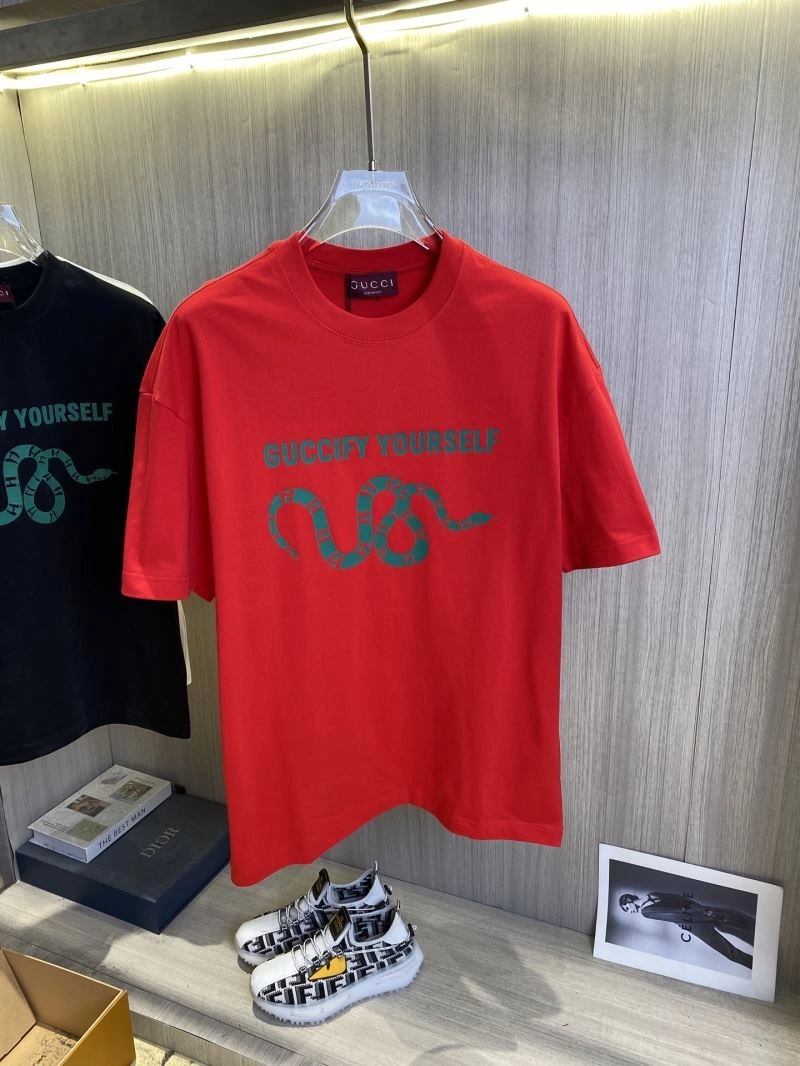Stretchable Gucci T-Shirts 126692