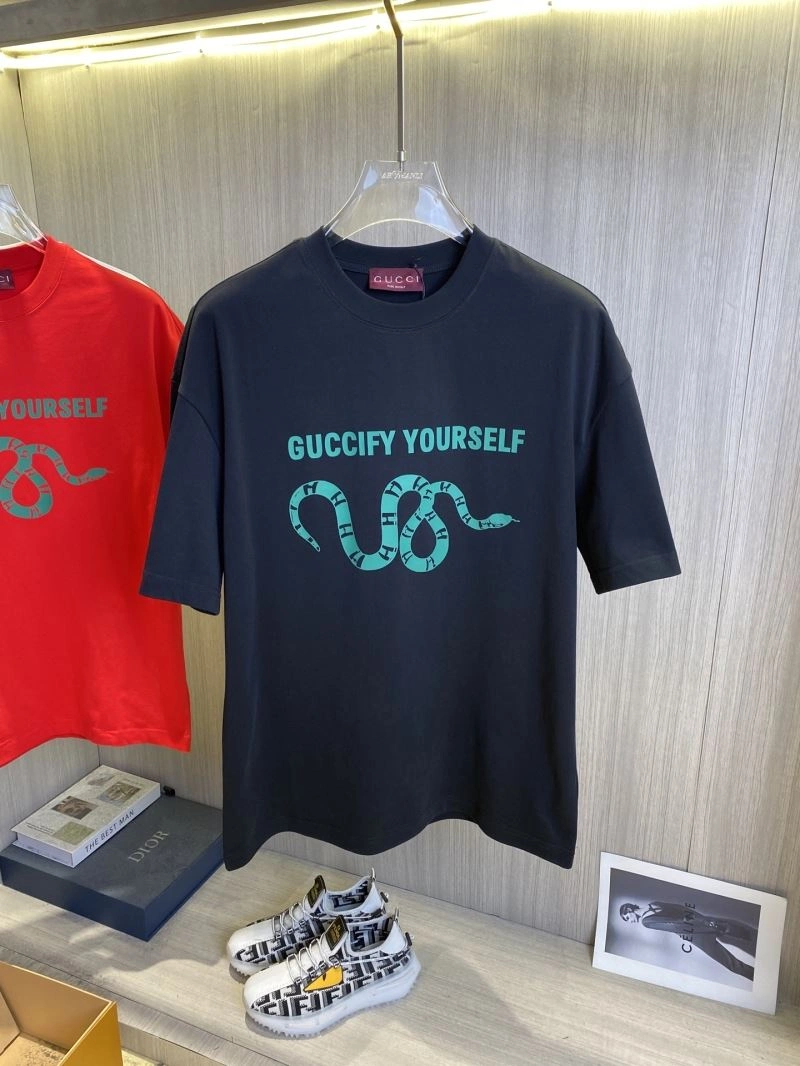 Stretchable Gucci T-Shirts 126692