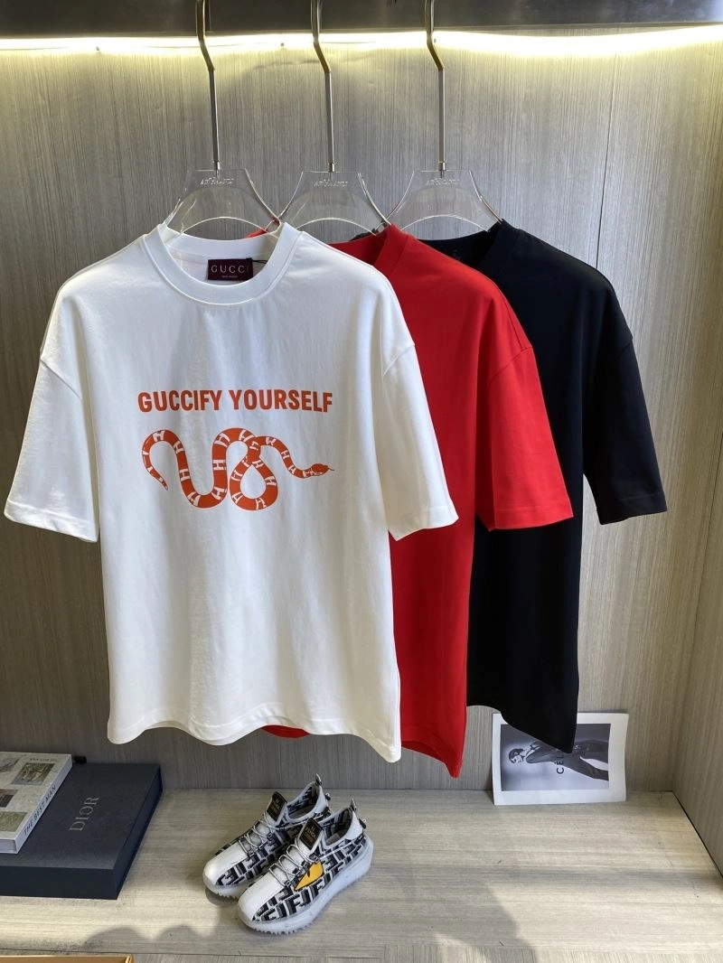 Stretchable Gucci T-Shirts 126692