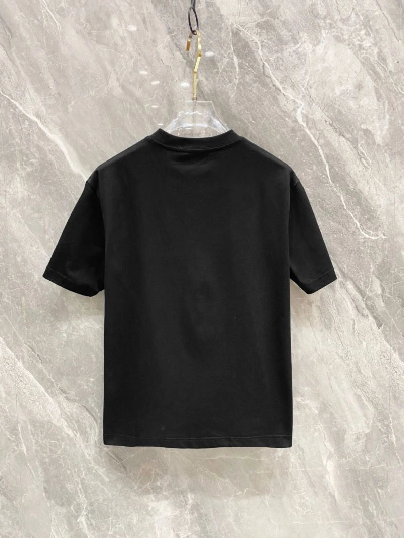 Versatile Gucci T-Shirts 126689
