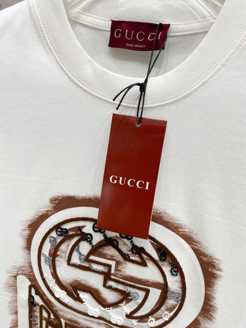 Gucci T-Shirts Snug 126676