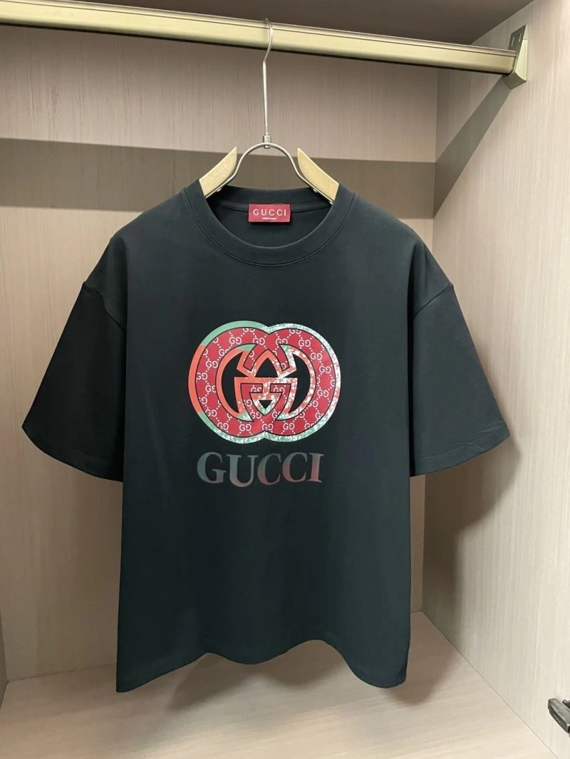 Gucci T-Shirts Versatile 126685
