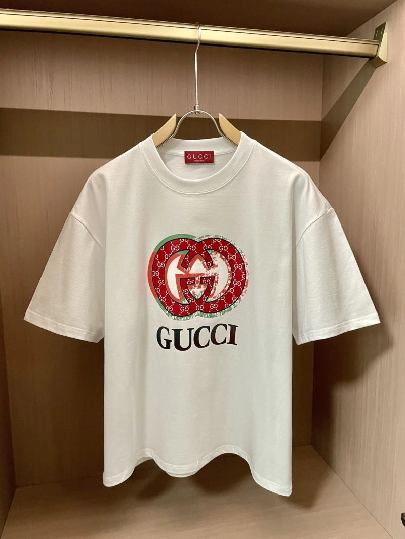 Gucci T-Shirts Versatile 126685