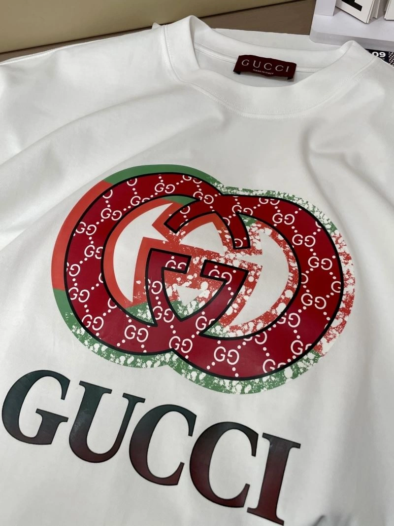 Gucci T-Shirts Versatile 126685
