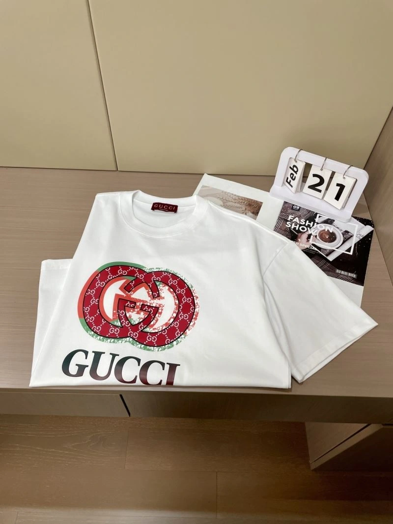 Gucci T-Shirts Versatile 126685