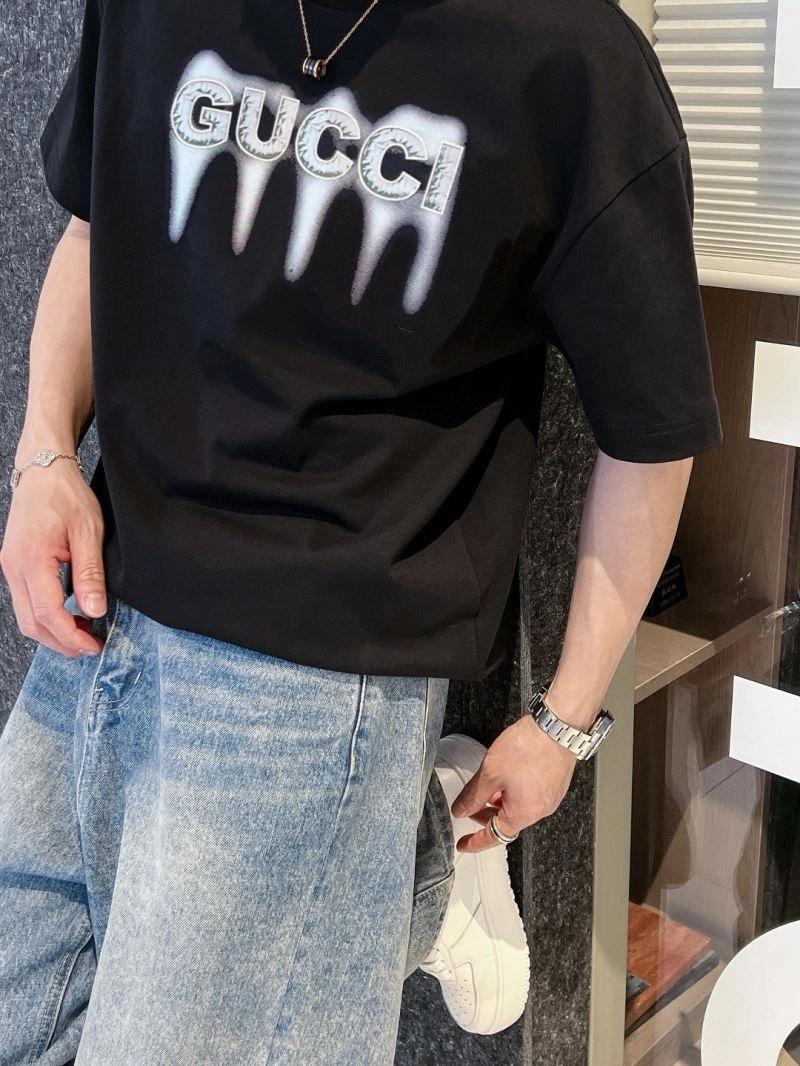 Gucci T-Shirts Versatile 126688