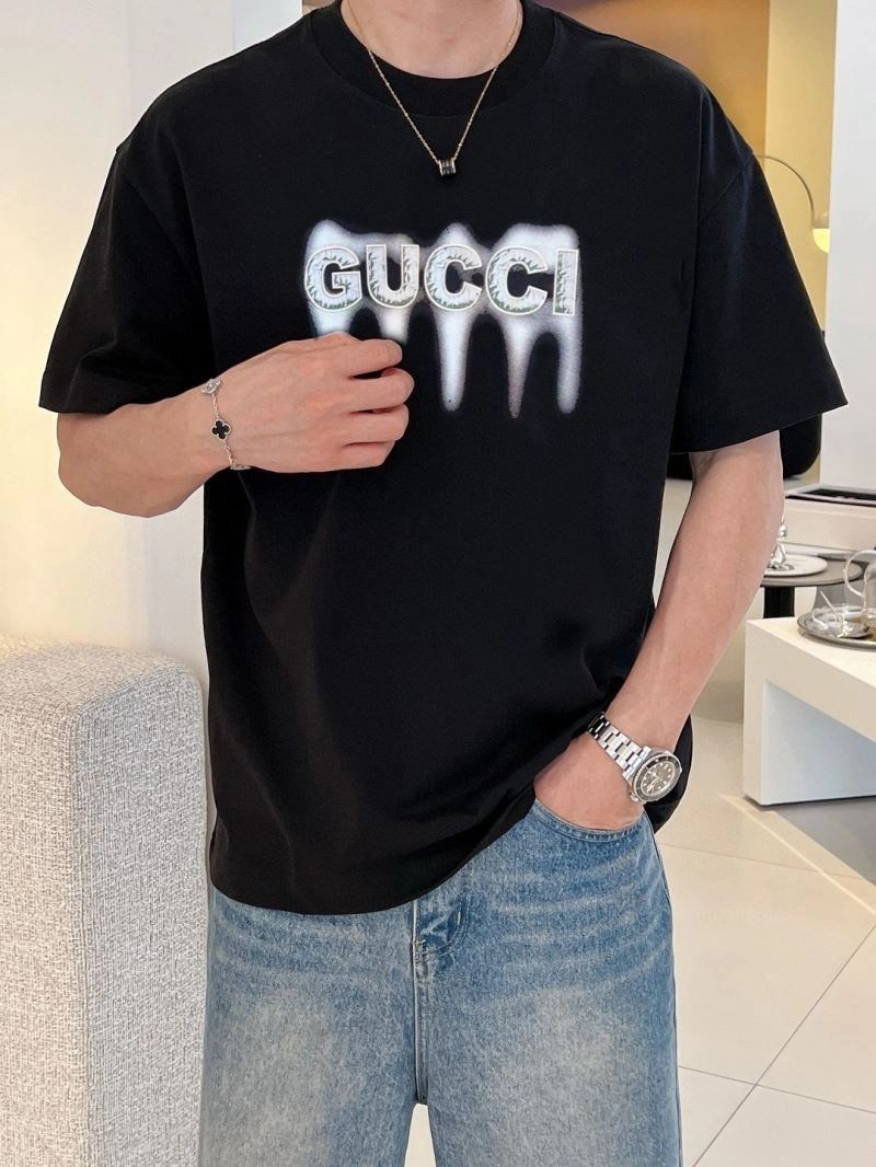 Gucci T-Shirts Versatile 126688