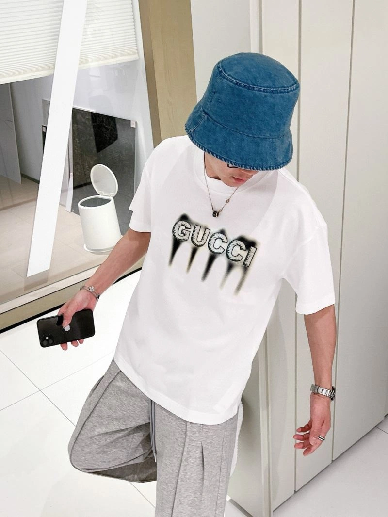 Refined Gucci T-Shirts 126687