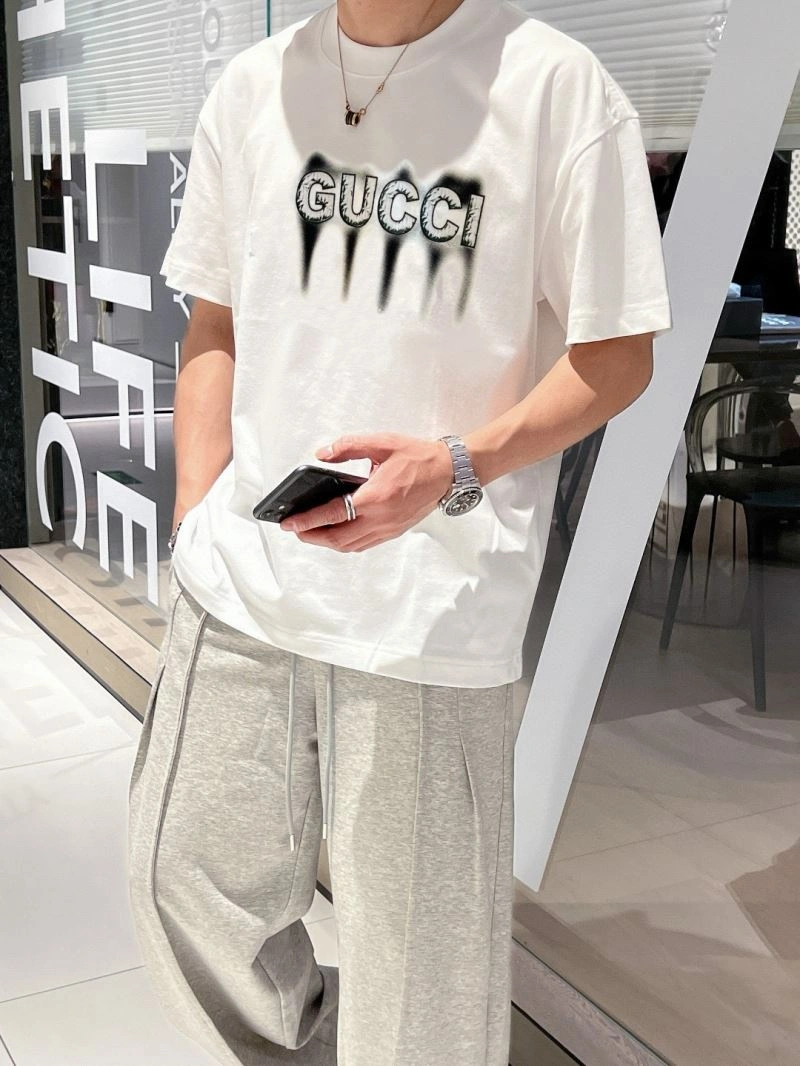 Refined Gucci T-Shirts 126687