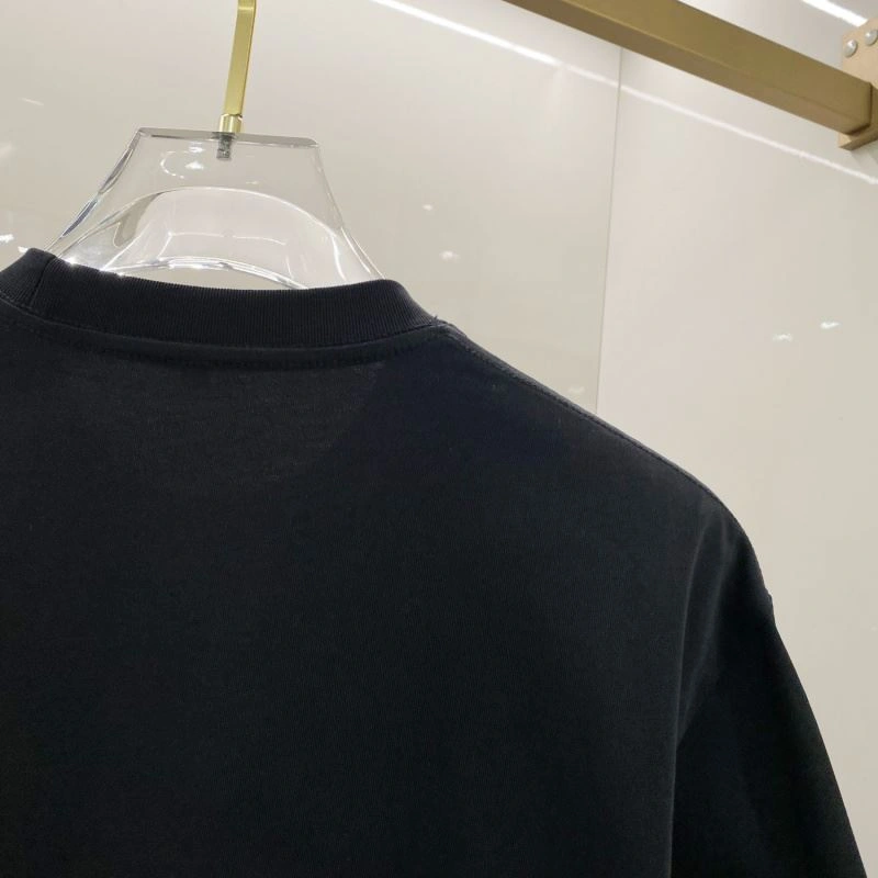 Fashionable Gucci T-Shirts 126675