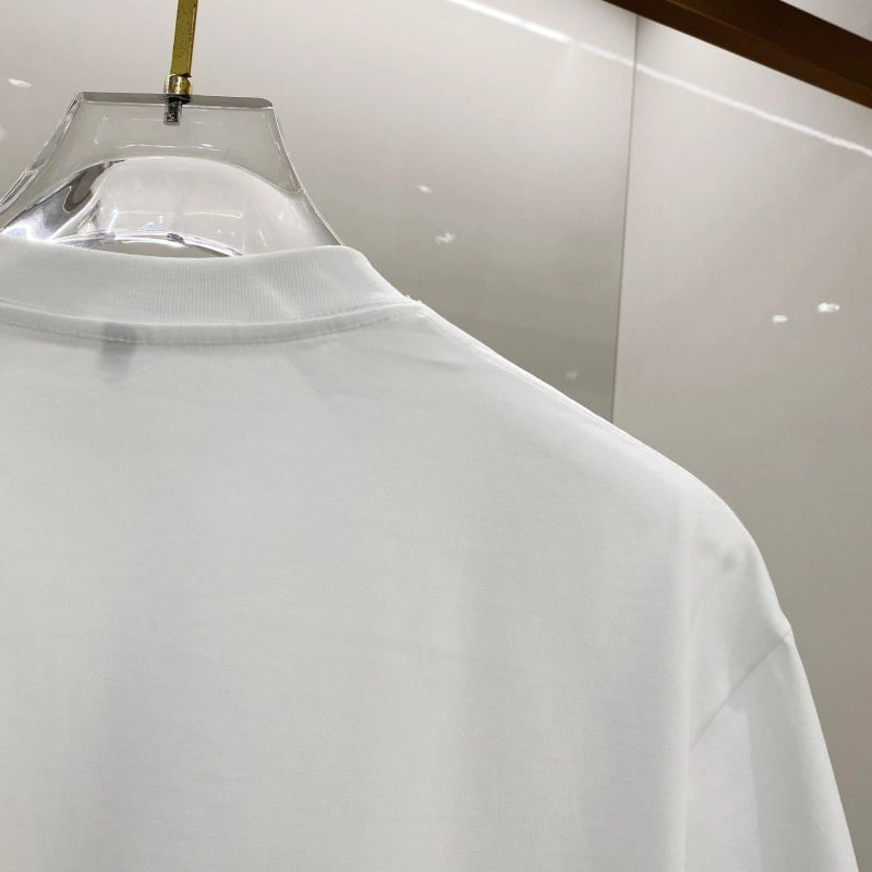 Compact Gucci T-Shirts 126674