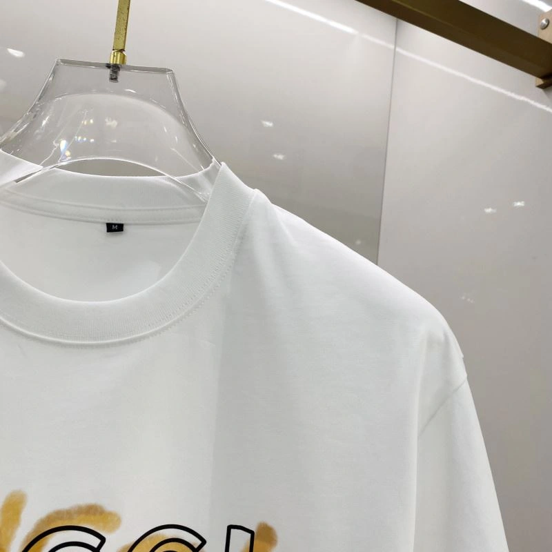 Compact Gucci T-Shirts 126674