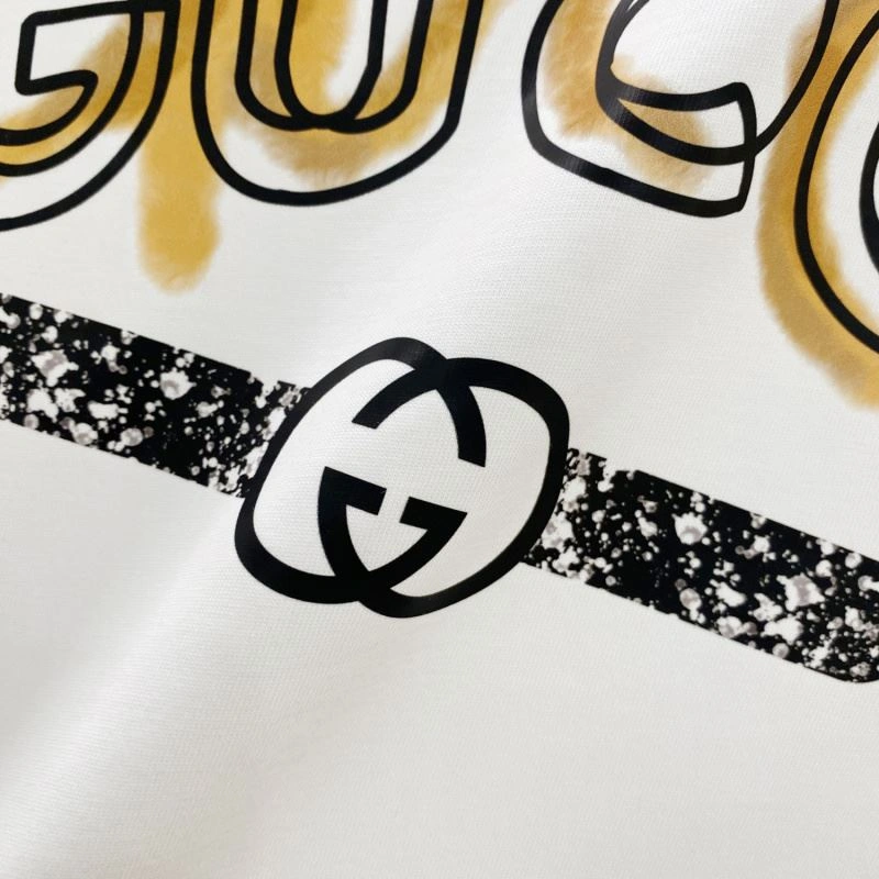 Compact Gucci T-Shirts 126674