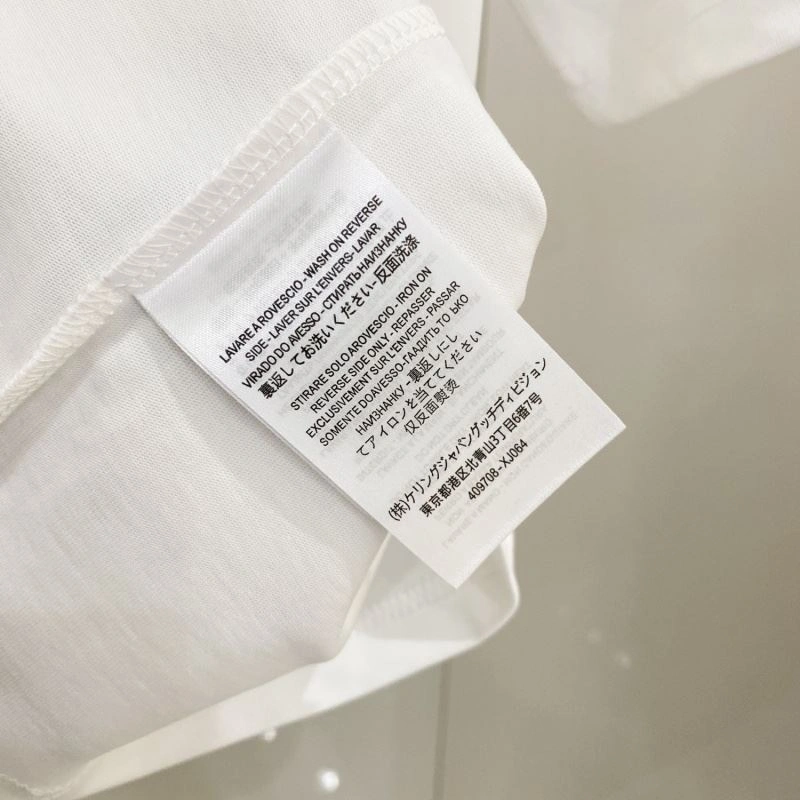 Compact Gucci T-Shirts 126674