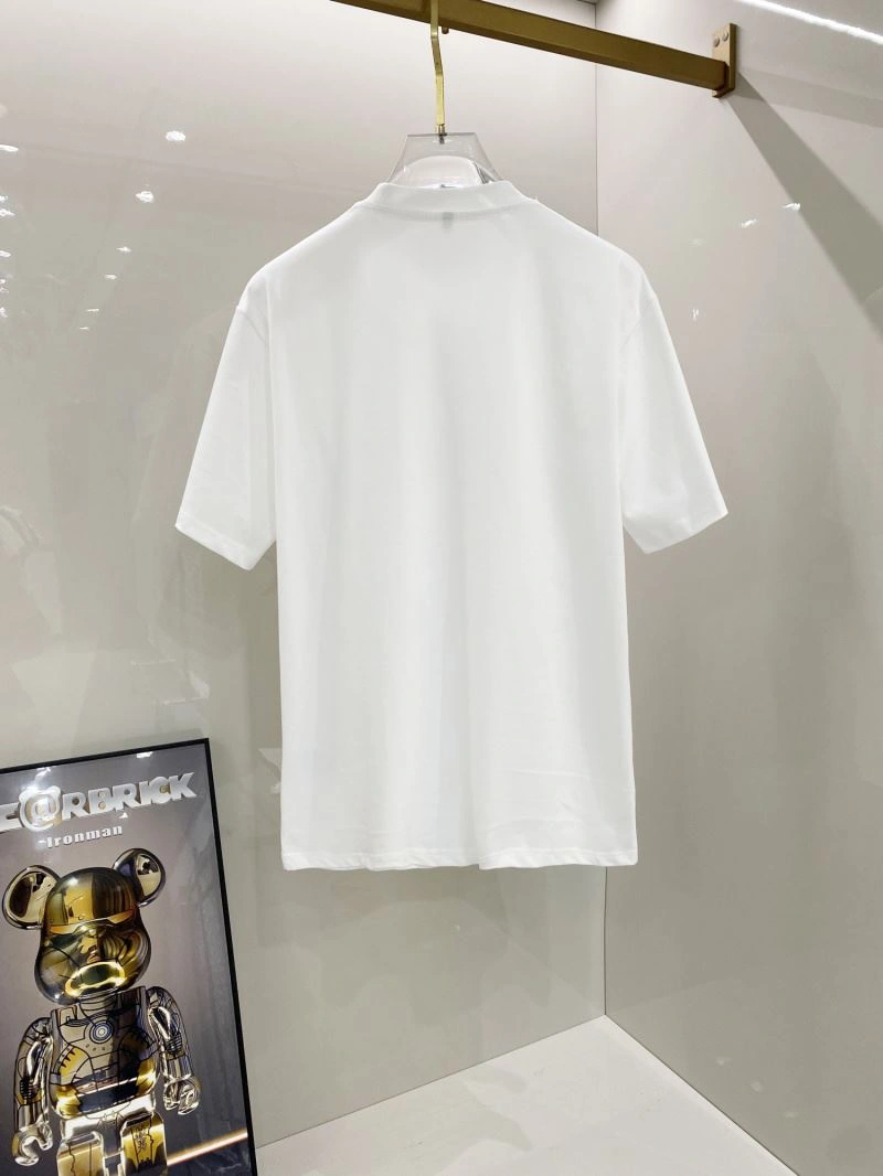 Lightweight Gucci T-Shirts 126671