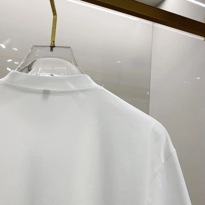 Lightweight Gucci T-Shirts 126671