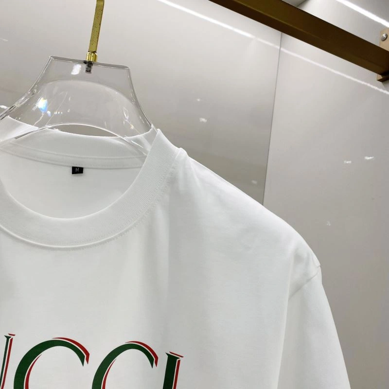 Lightweight Gucci T-Shirts 126671