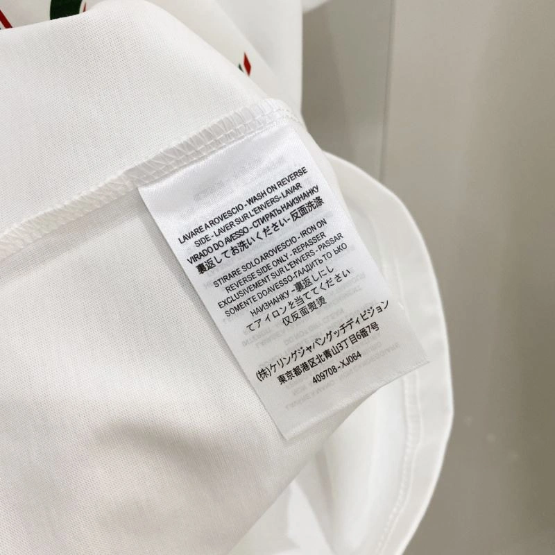 Lightweight Gucci T-Shirts 126671