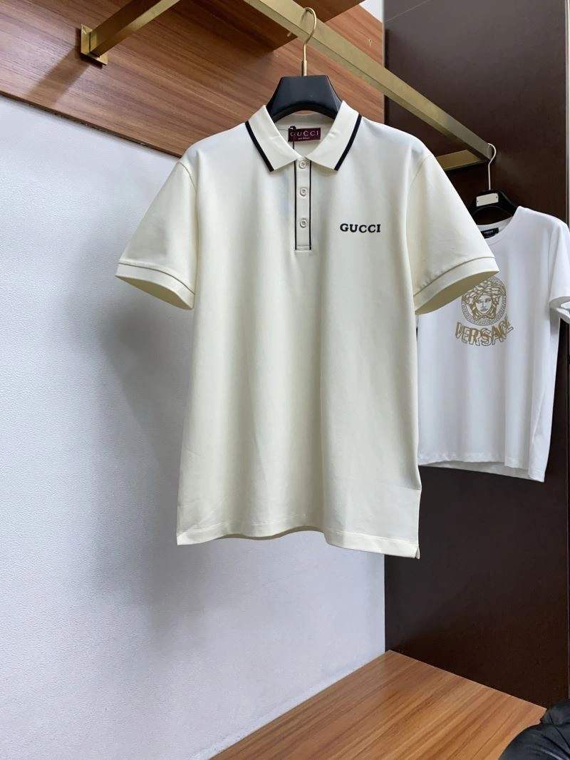 Gucci T-Shirts Soft 126649