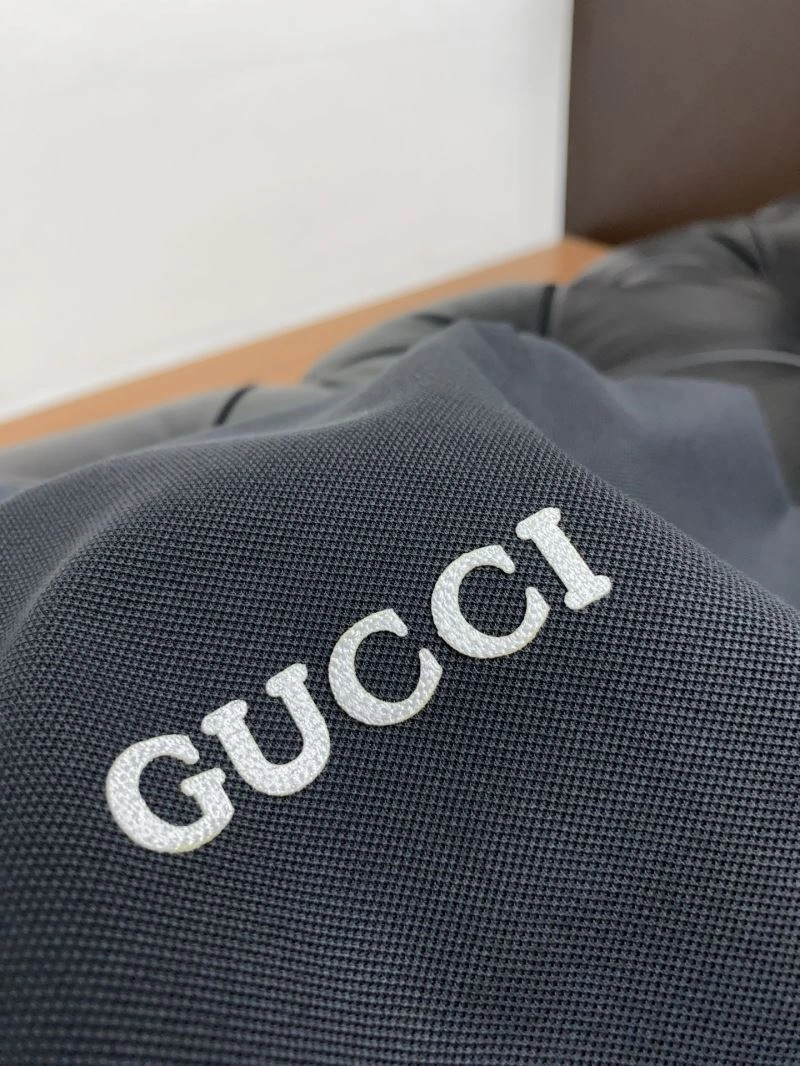 Unisex Gucci T-Shirts 126655