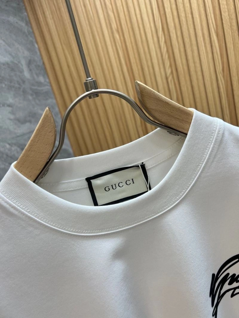 Gucci T-Shirts NewStyle 126636