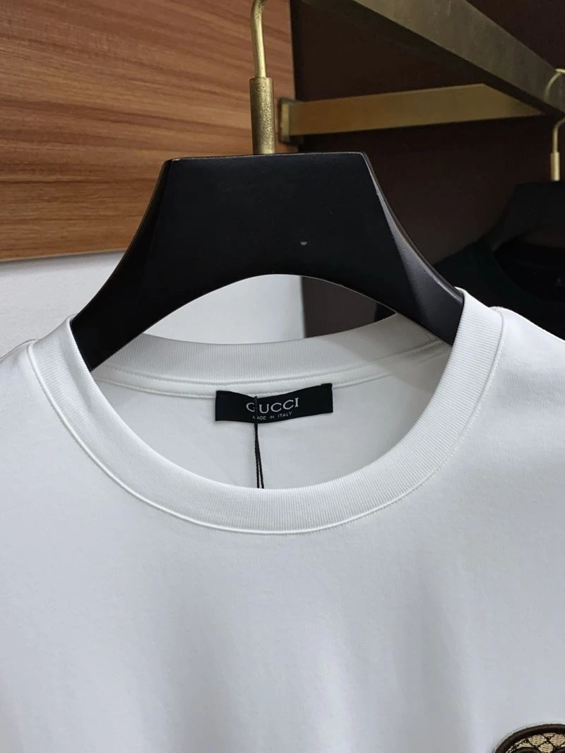 Gucci T-Shirts Refined 126638