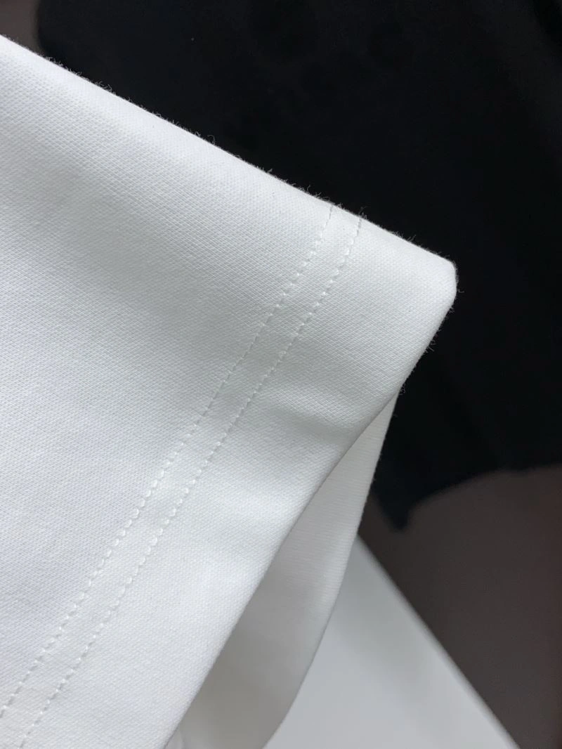 Gucci T-Shirts Refined 126638