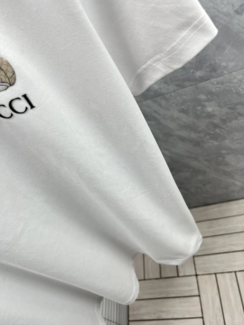 Gucci T-Shirts Lightweight 126621
