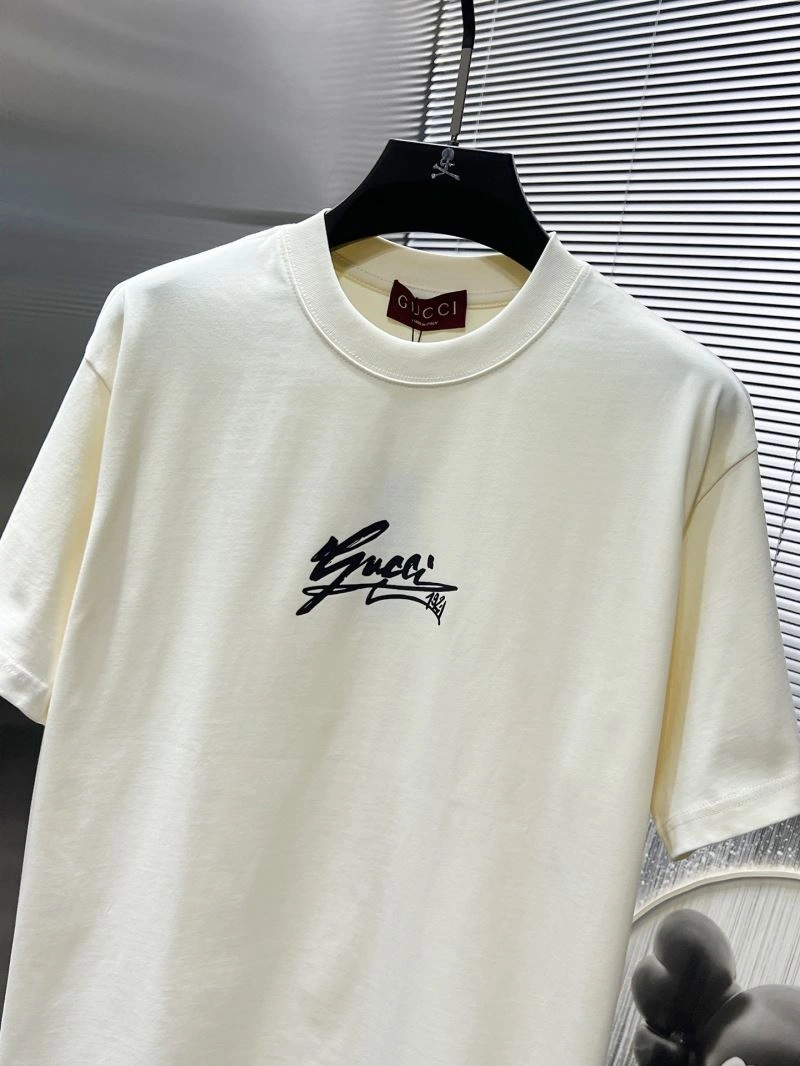 Gucci T-Shirts Bright 126586