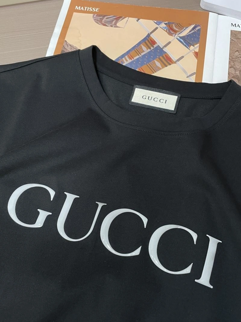EyeCatching Gucci T-Shirts 126613