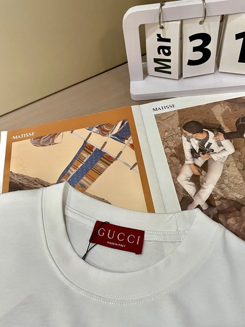 Gucci T-Shirts Attractive 126609