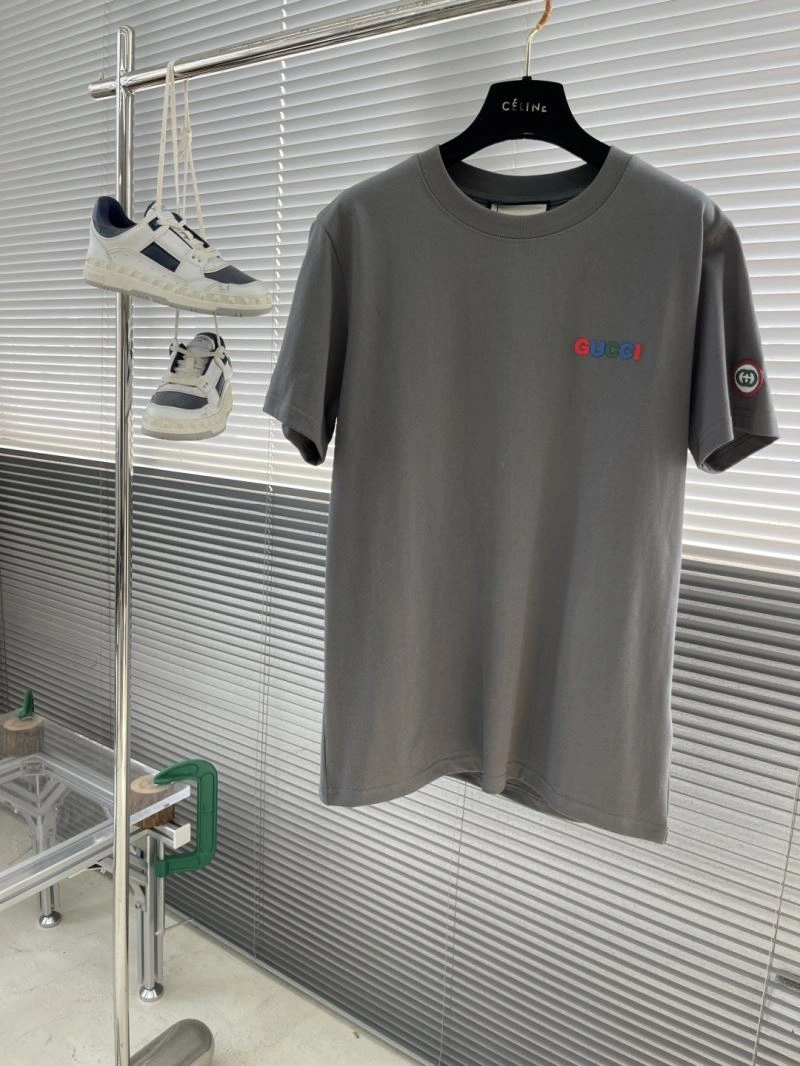WaterResistant Gucci T-Shirts 126611
