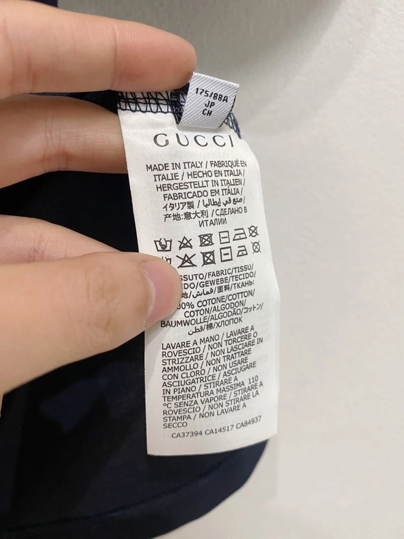 Gucci T-Shirts Soft 126575