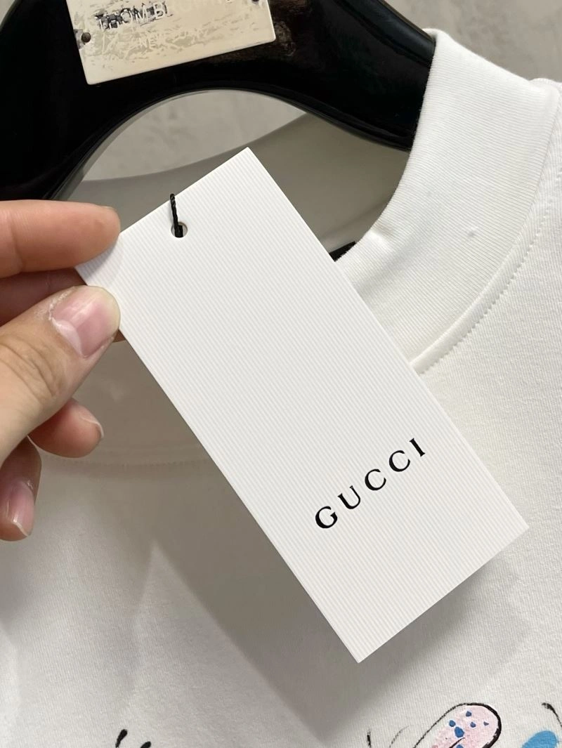 Gucci T-Shirts WeatherProof 126573
