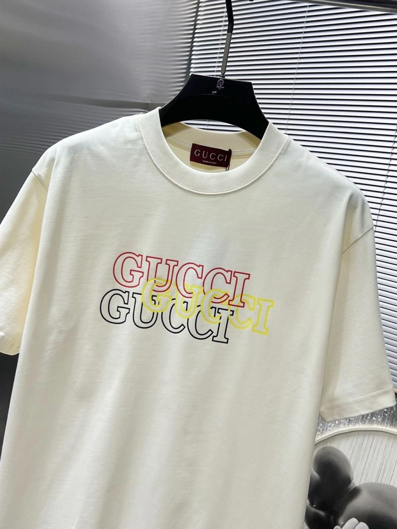 Timeless Gucci T-Shirts 126551