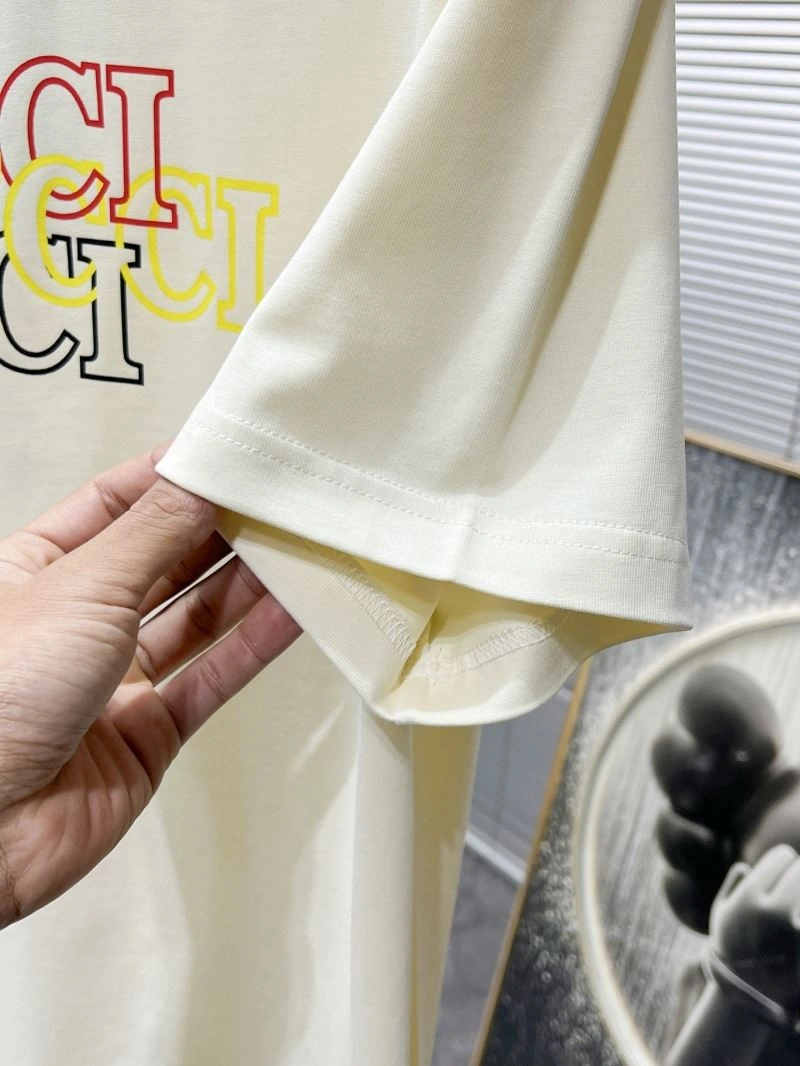 Timeless Gucci T-Shirts 126551