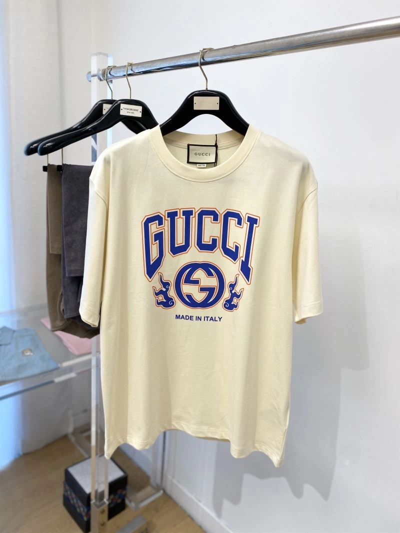 Stretchable Gucci T-Shirts 126561